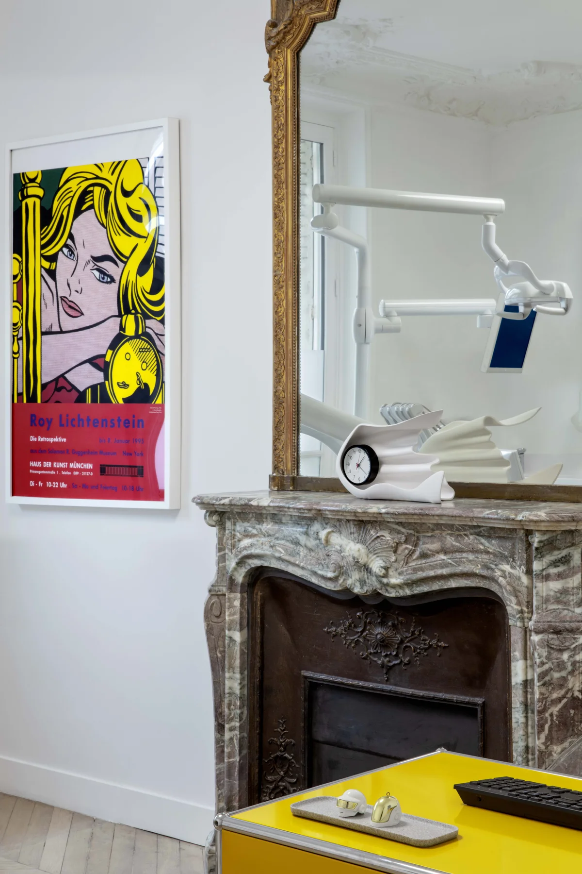 Couloir du cabinet haussmannien rénové, Saint-Germain-des-Prés