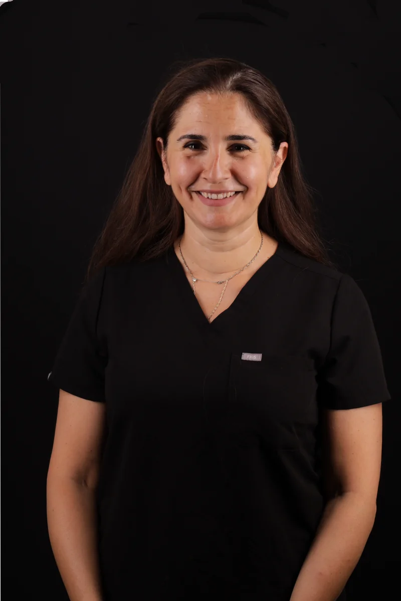 Dr Sana Batharseh - Pédodontiste